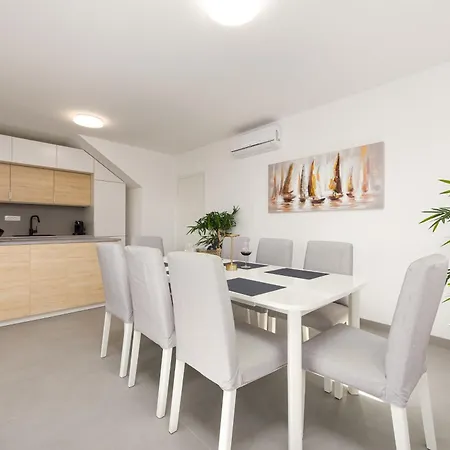 Family-friendly With Swimming Pool - Torovi - - Pedinka, - 25977