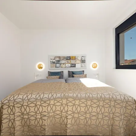 Apartman Family-friendly With Swimming Pool - Torovi - - Pedinka, - 25977 *
