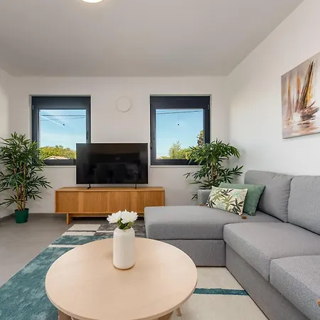 Apartman Family-friendly With Swimming Pool - Torovi - - Pedinka, - 25977